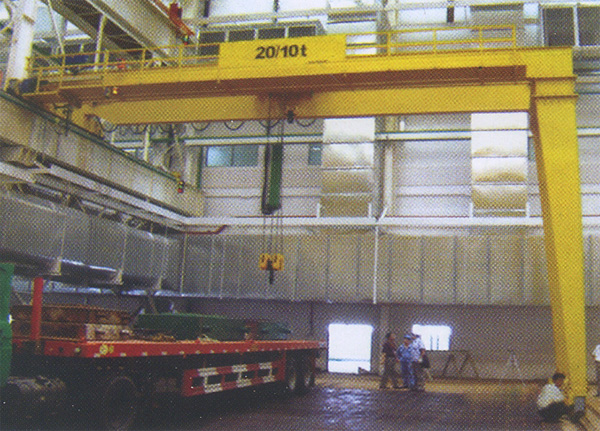 雙梁半門(mén)式起重機(jī)